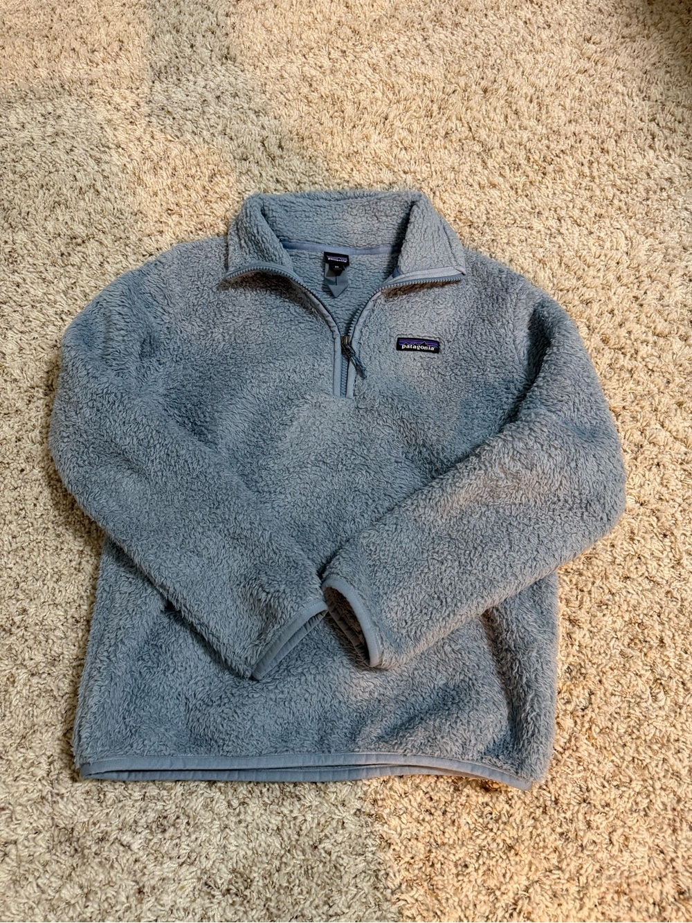 Patagonia Women’s Light Gray Teddy Sherpa Quarter-Zip Jacket